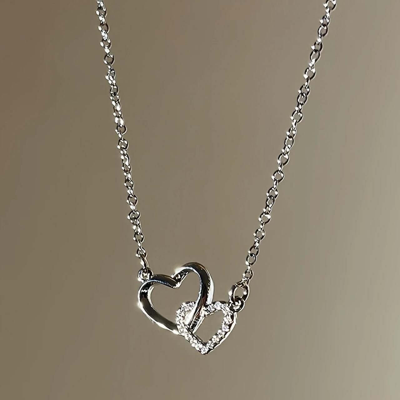 Women’s Elegant Heart Pendant with Chain – Stylish Silver Plated Necklace