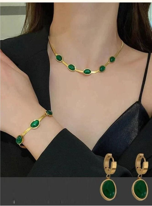 Elegant Green Crystal Necklace with Matching Bracelet – Women’s Jewelry Set