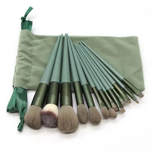 Professional 13pcs Makeup Brush Kit with Storage Pouch – Foundation, Blush & Eyeshadow